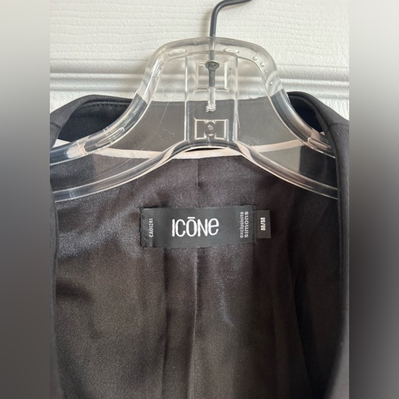 Black blazer - Picture 4 of 6